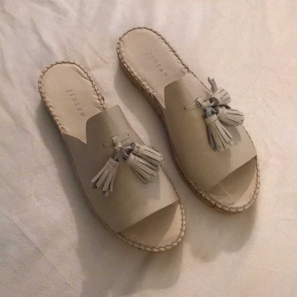 NWOT JIGSAW ESPADRILLES SIZE 40
